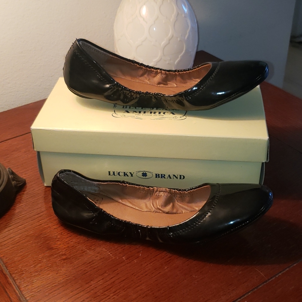 Lucky Brand Black Patent Ballet Flats size 10